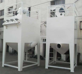 破碎機廠家的噴砂房安裝濾筒除塵器