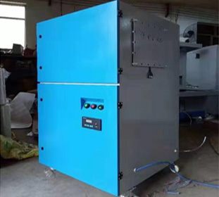 化工原料廠安裝移動式濾筒除塵器