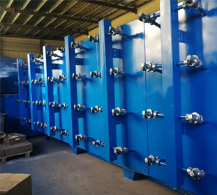 金屬加工廠安裝HR-56濾筒式除塵器