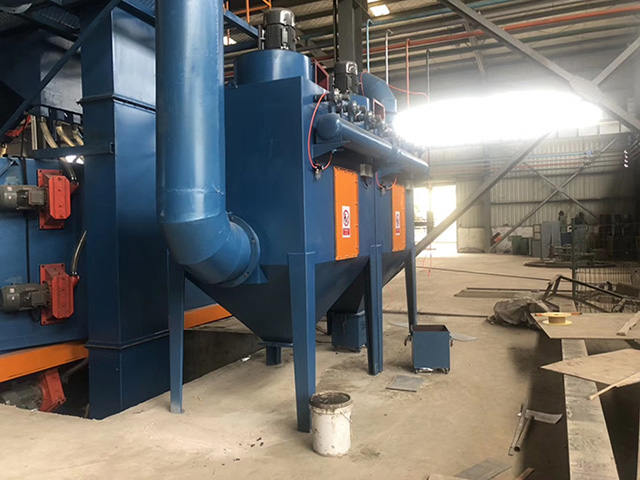 拋丸機(jī)濾筒式除塵器(圖1)