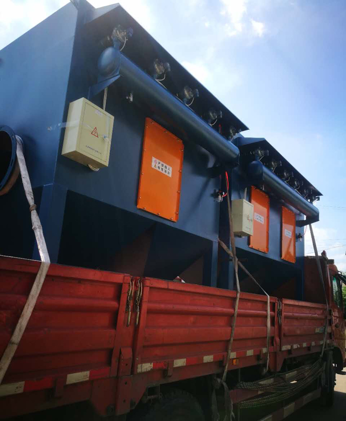 濾筒噴砂除塵器(圖2) 濾筒噴砂除塵器(圖2)