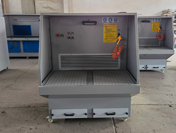 打磨鐵板灰塵怎么處理？[杭州善誠]