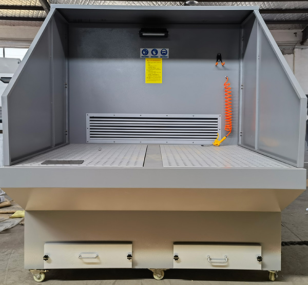 如何選擇合適的打磨除塵工作臺？除塵效率有多少呢？