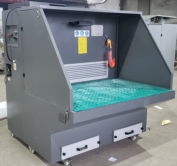 車間打磨粉塵處理，好用的打磨工作臺-車間使用必備利器